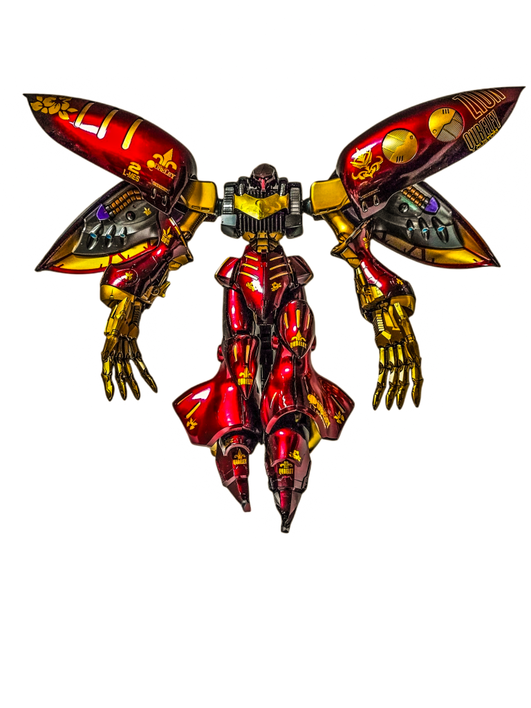 塗装はポリキャップ以外全パーツガイア サーフェイサーEVO→EXブラックキャンディレッドパーツガイア EXシルバー→クリアレッド を基本とし、グラデーション塗装をしています。最低でも3回は重ねています。金パーツは赤金、青金を。クリアはボーンペイント フルグロスクリア。2回重ねてスミ入れ→1回→デカール→2回→磨き→1回→磨き→ガラスコート。とにかくテカテカのヌラヌラを目指しました。バインダー内のディテールは赤金で塗り分けています。また、内部もメタリックカラー複数で塗り分けました。