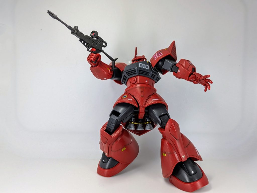 ライデンのメインウェポンはロケット砲というイメージなので、ライフルはサブっぽいですね。