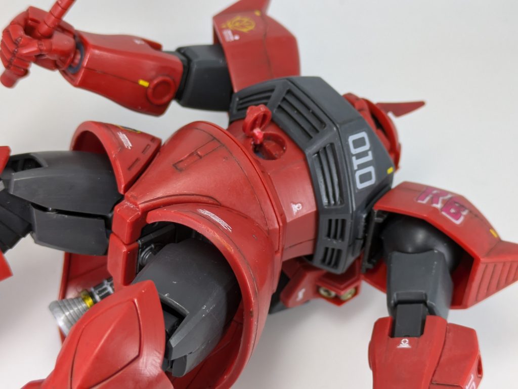 コクピット開閉ギミックをしこみましたが、向きが……