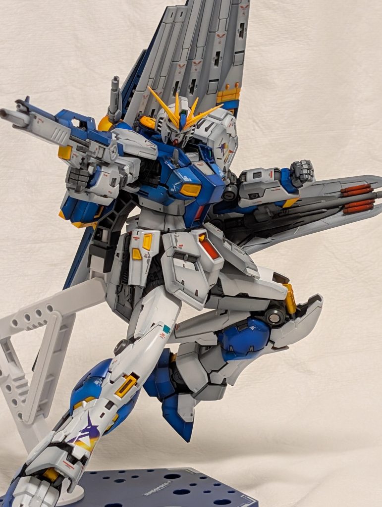 RGのクオリティすごい、、、アクションベースは福岡カラーに合わせて通販でSIDE-F限定を購入しました笑