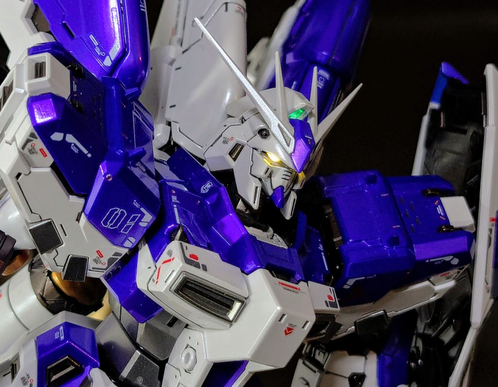 デカールは正規品が手に入らないので、中華製を初めて使ってみました。余白をギリまで詰めてある所が良いですね