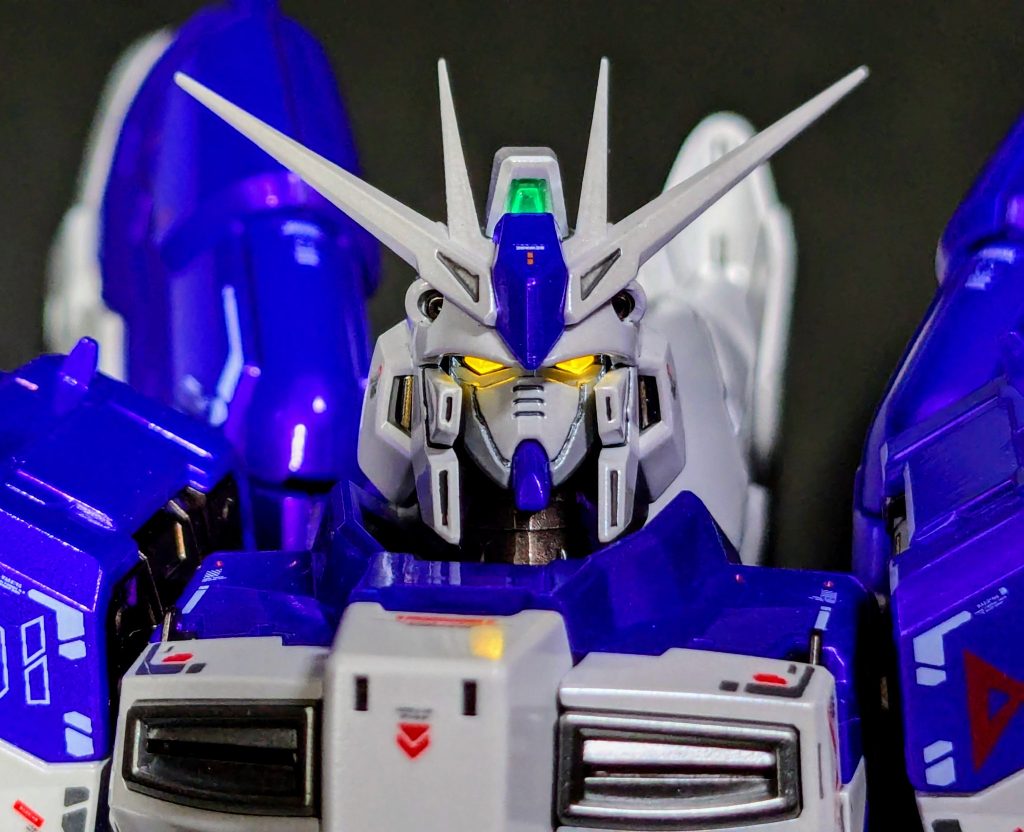 ツノ全体の配置を少し下げてます