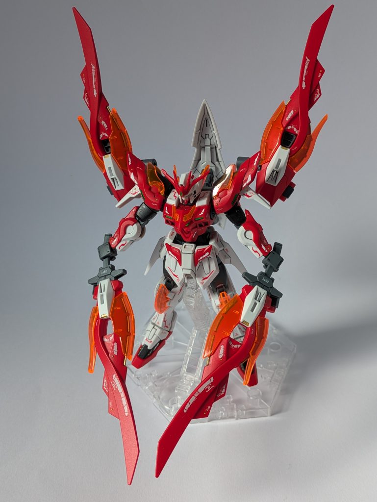 本体の配色は黒を入れて、引き締まった印象に