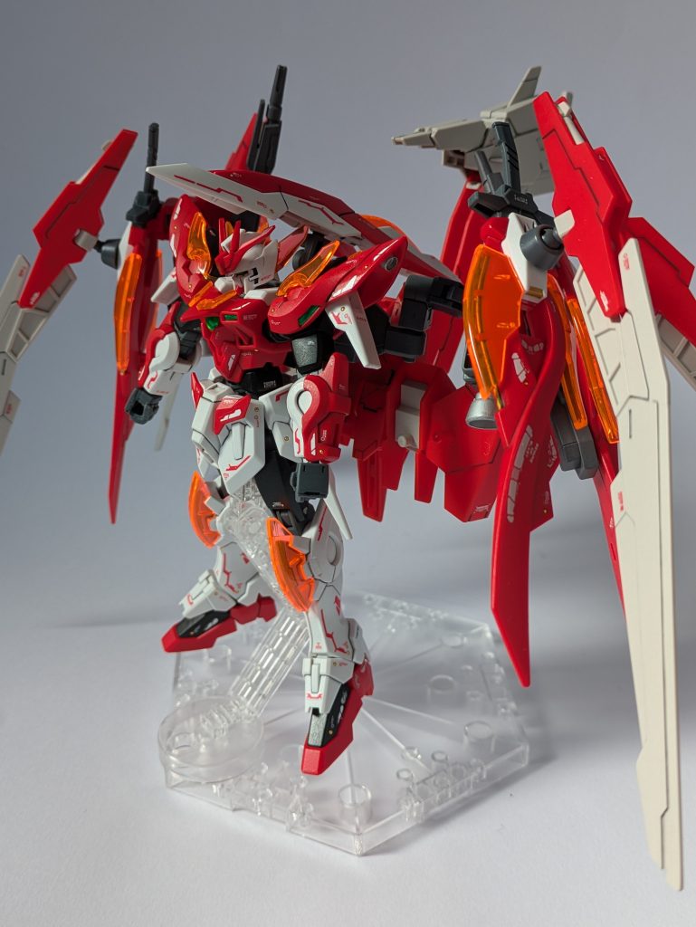 ライトニングバックウェポンシステムMk-Ⅲを使用。炎のバインダーにウェポンシステムの羽を着脱できるように。ガンプラを作るとき、基本は、やはりマシマシになってしまう、何故？