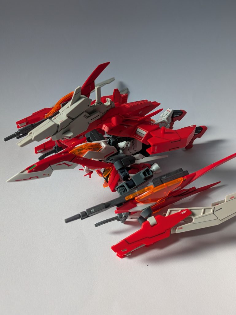 飛行形態のネオバードモード炎に変形可能。せっかくなので、変形もしないとね