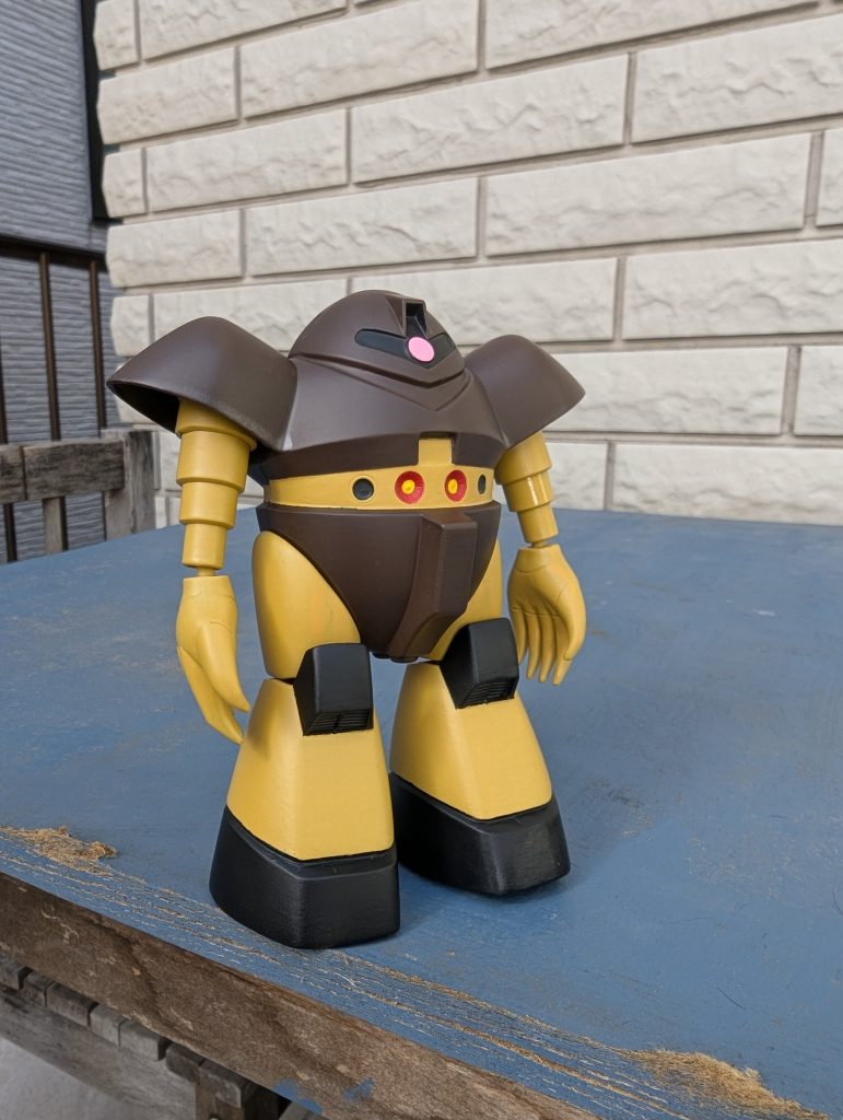 右肩の下の方が白くなっているのは、吹きすぎたつや消しトップコートが溜まったまま乾いてしまったからです。初めてなので加減がわからず、ついつい吹きすぎてしまいました。次回以降の改善点です。