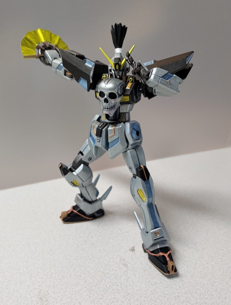 信長「日輪の力を借りた必殺の一撃を受けて、滅せぬ者のあるべきか・・・」家臣A「ああ、殿が一発芸”ダイターン3”をやっておられる・・・」家臣B「扇子とピースサインの手首パーツがあったから、ついやっちゃったのだ」