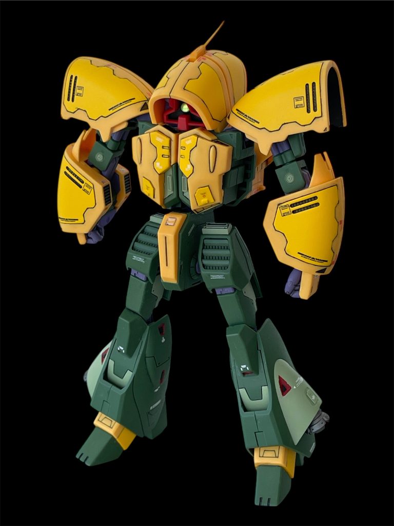 昔は不自然な場所に不自然なスジボリをよく入れたりしてましたので、今見ると特に気になる箇所に今回ディテールアップパーツを貼り付けて蓋をして隠しました