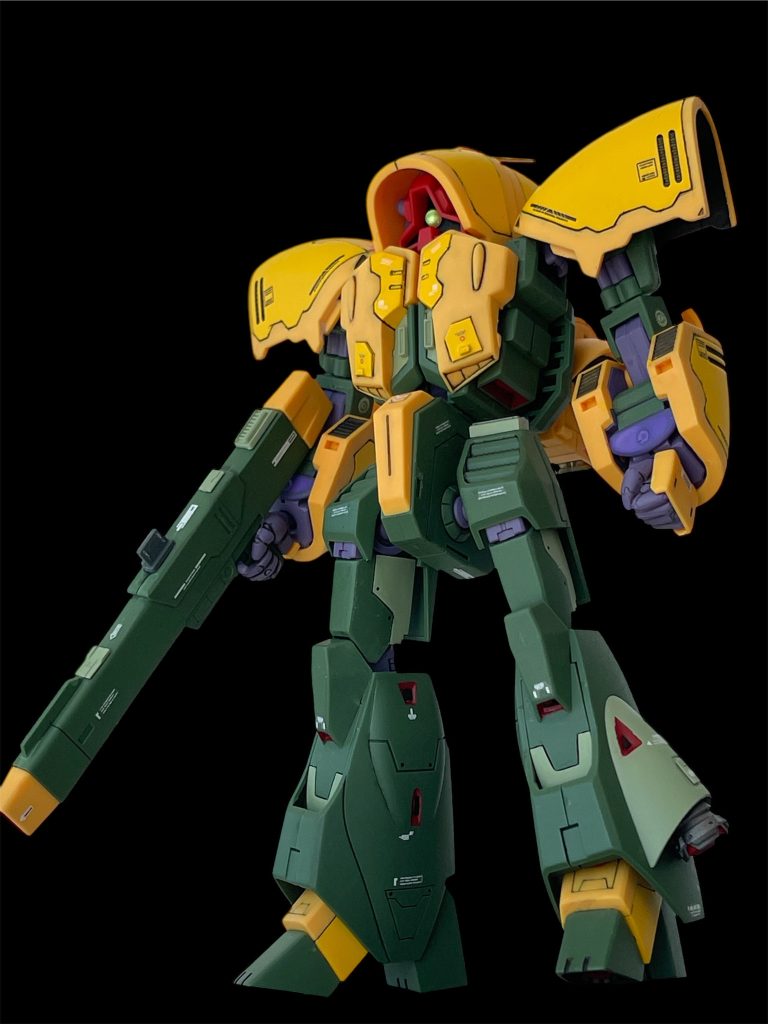 ビームライフルの消しきれていない合わせ目も、ディテールアップパーツとデカールで目立たなくするいつものメソッド