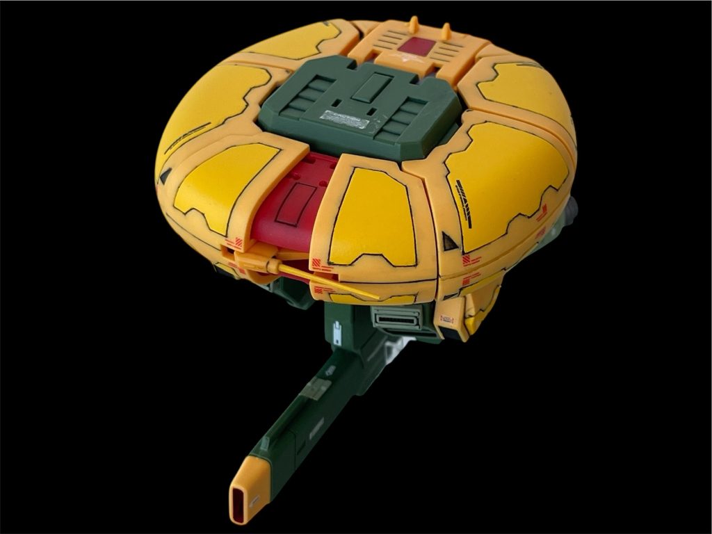 MA形態時に模様っぽく見えるように、スジボリと部分塗装をしています。なんとなく亀の甲羅の裏側っぽい…