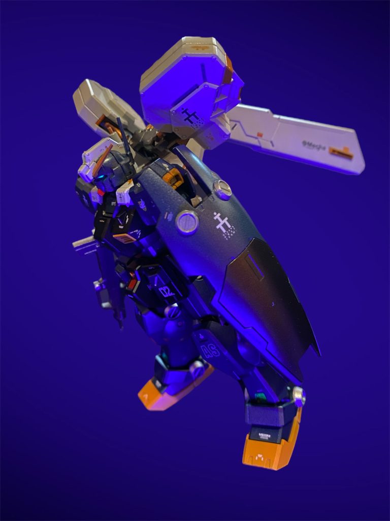 白いトサカパーツが出来たんで、こうゆう組み替え再現も。コッチもカッコいい〜