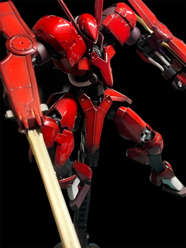 ヴァルキュリアブレードはシャンパン寄りのゴールド🥂パーツ少ないですが良いキットでした🥹