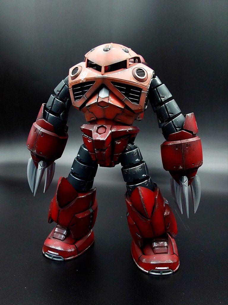 付属のシールは使わず、似たデカールを貼りました