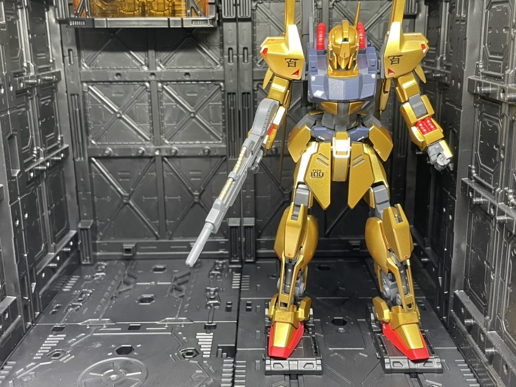 山田化学のディスプレイベースを購入して「クワトロ・バジーナ 百式 出る!!」を再現