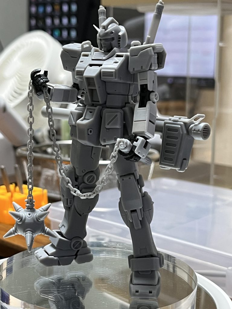  この暴れん坊さんがヨチヨチの頃を表現すべく乗ってもらいます。