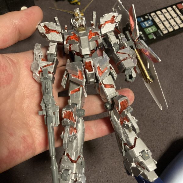 ユニコーン初めて塗装した！