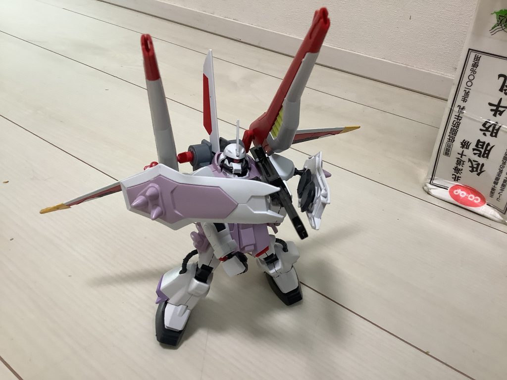 武器はΖガンダムの武器です