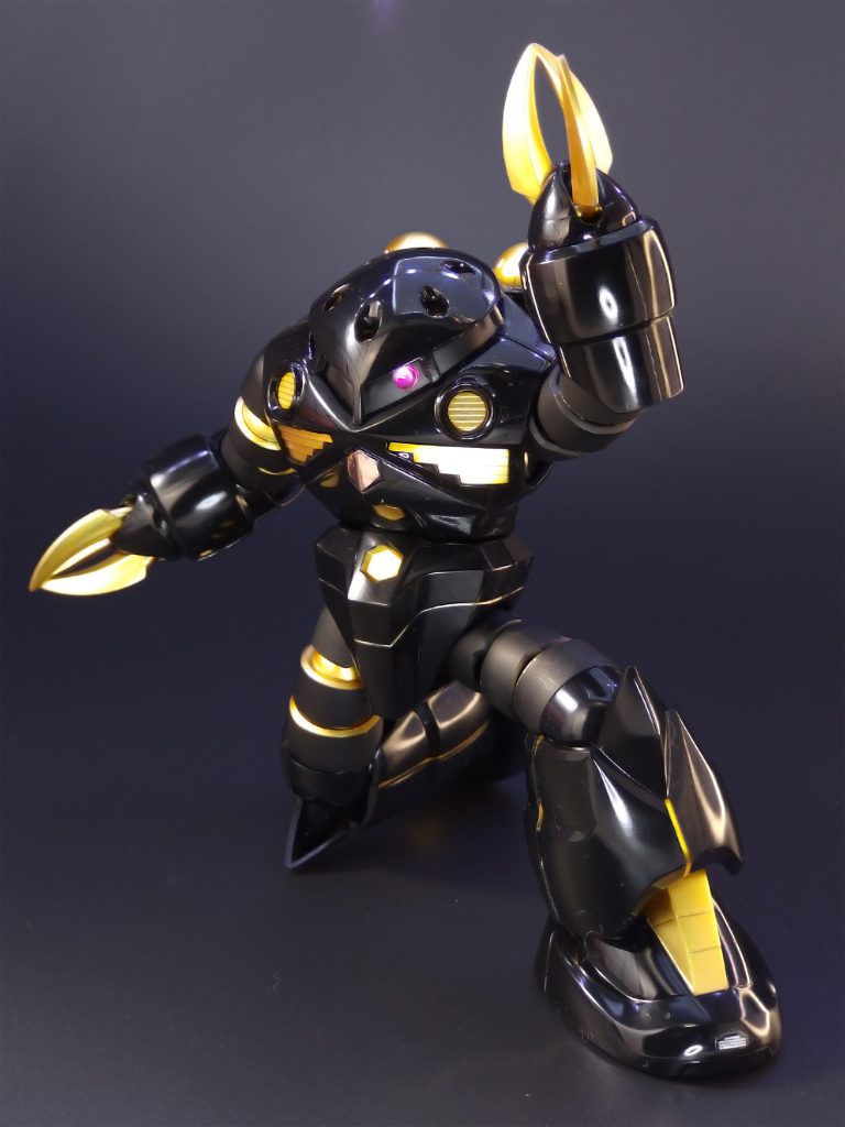 原作に存在しない謎のポーズw