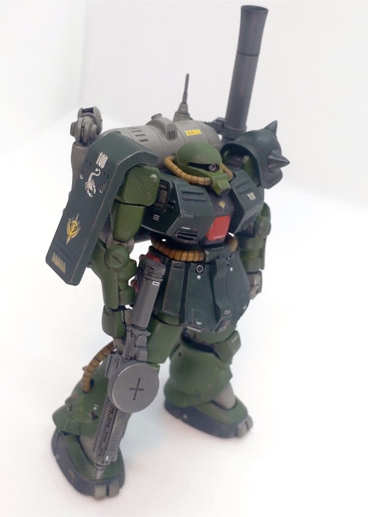 あとはカスタムしたザクマシンガンとザクバズーカを装備させてみました。