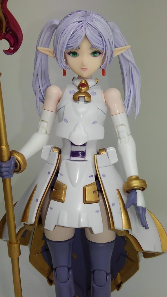 サラヘッドを改良したんですが出来はイマイチ。サラはキットのママが一番かわいい気がしますね。接続などの規格が同じだった余っていたダイバーアヤメのヘッドを改造し、葬送のフリーレンを作ってみました。