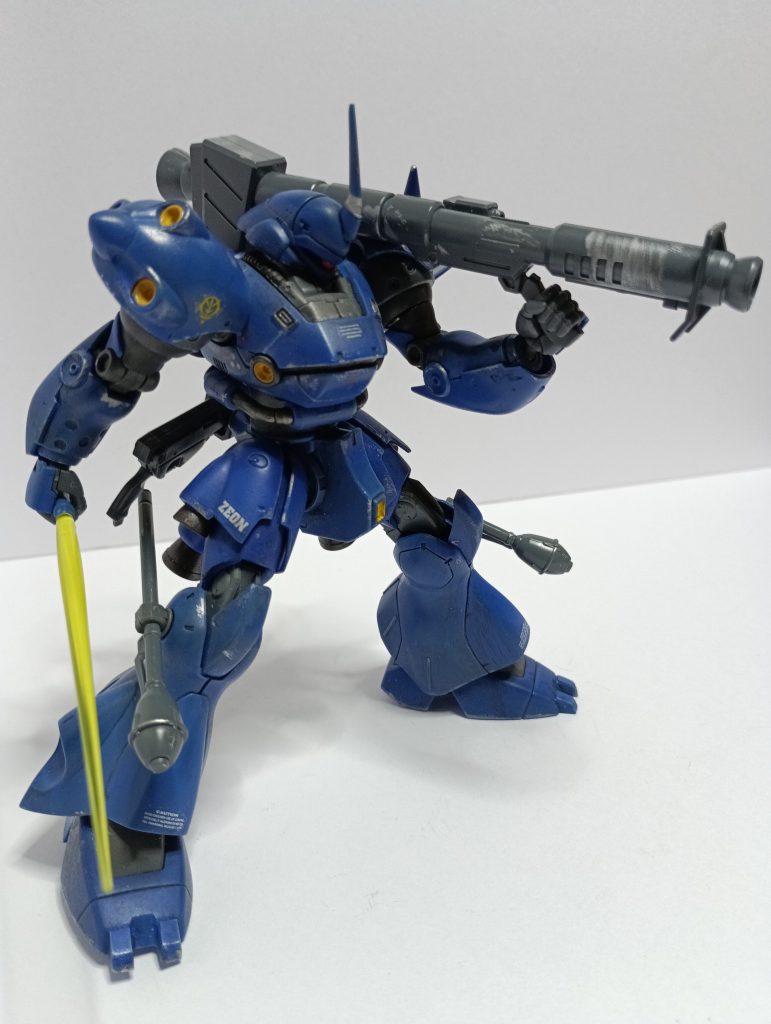 色については、青以外の色も検討してみたのですが、結局青系で塗装しました。(別の色のバージョンもいつか投稿したいと思っています…)