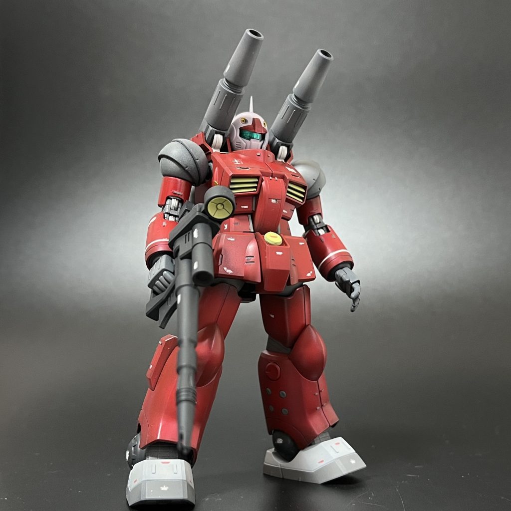重厚な佇まいガンダムも良いですが、ガンキャノンも完成されてデザインということを思い知らされますね。