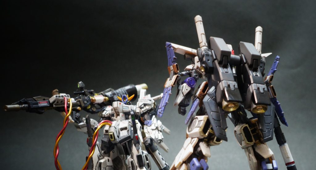 6.    同時期に開発されたFATとは、その設計思想が異なる。