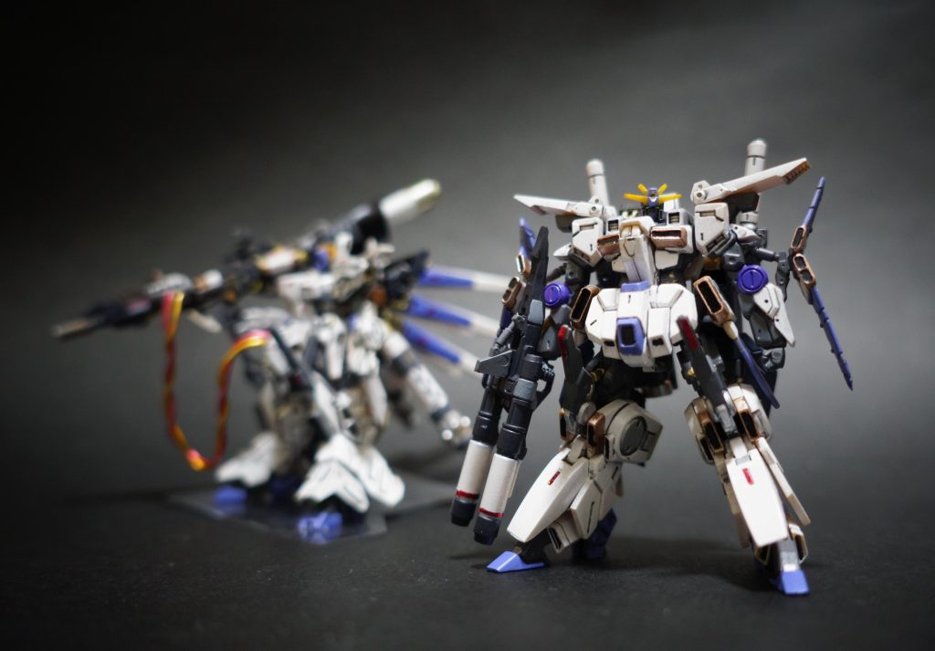 10.    【ウラバナシ】おでぶなアーティファクトのHi-vを改造してFAZZならぬFATをアップした数日後に、アーティファクトのPH5とそのラインナップにZZが含まれることが発表されました。笑える。