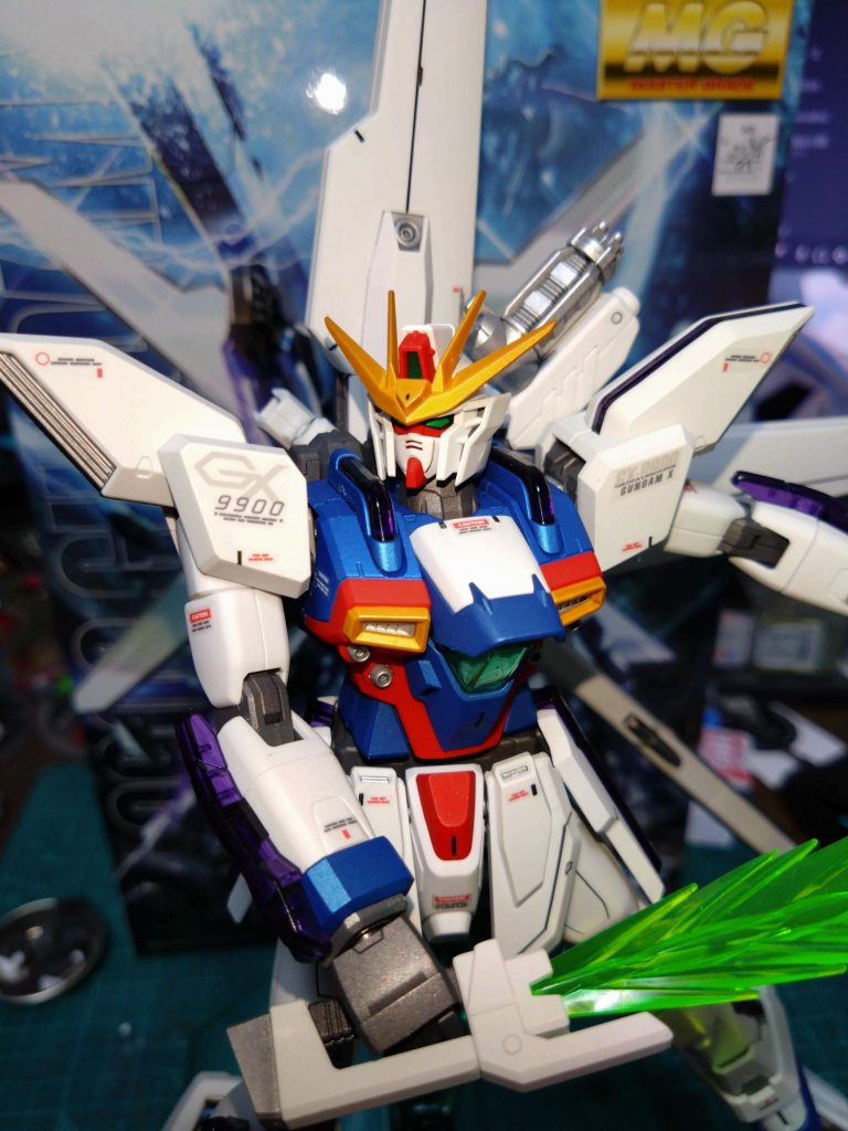 腕のクリアー部分、作中こんな紫だっけ？と思って作ってた思い出