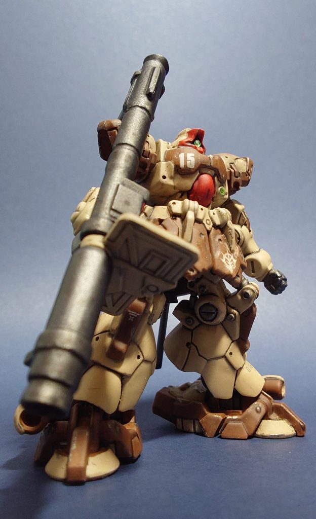 あおり構図で🤗デカく見え…なくもない。