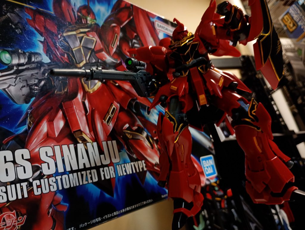 表紙ポーズ半光沢のトップコートを吹いて終わりです墨入れはせず…