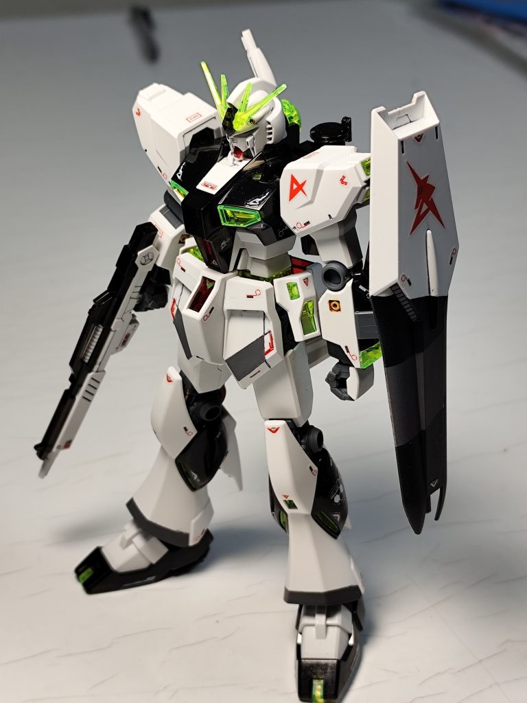 蛍光グリーン？はサイコフレームっぽくてなかなか好みです！