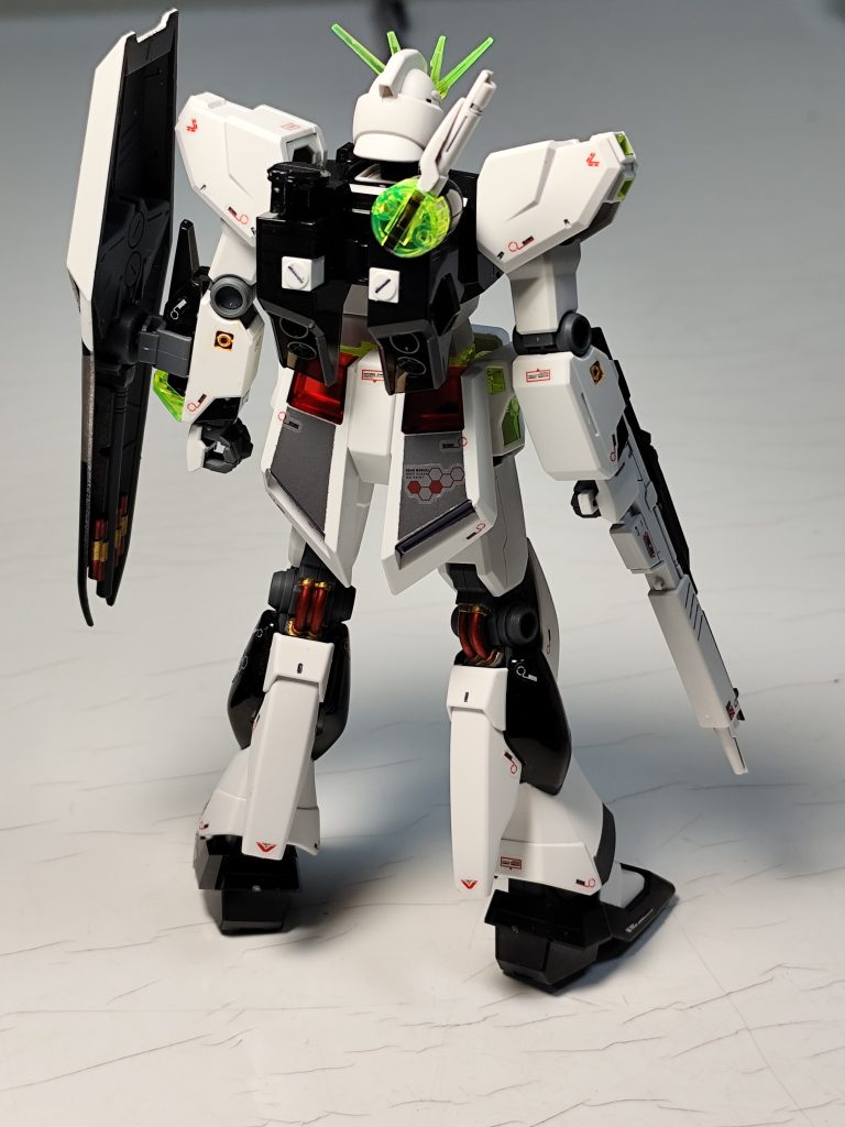 νガンダム　ソリッドクリア–3枚目/制作者：もんごれ