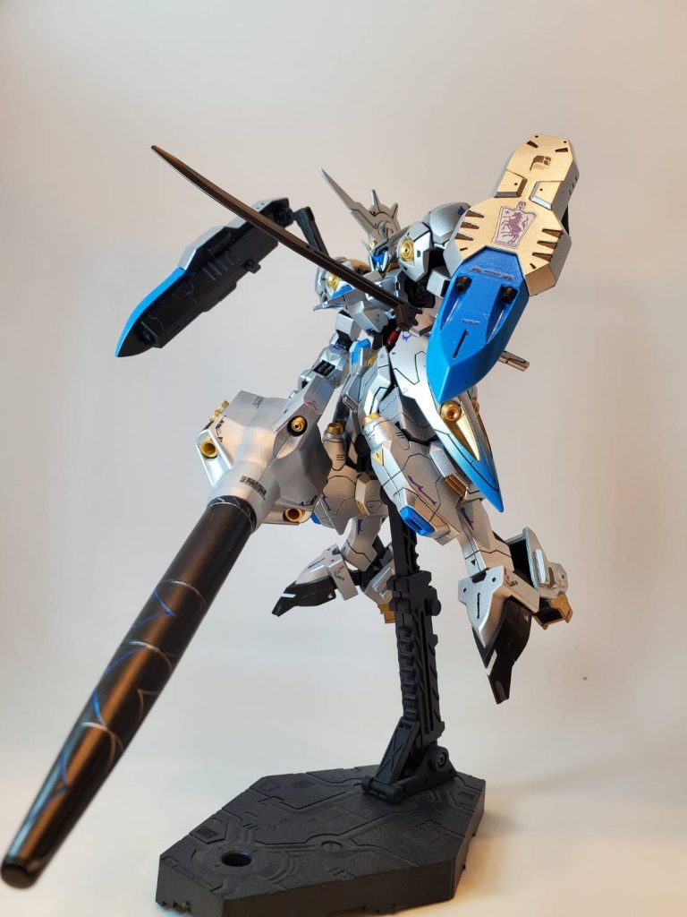 武器が重すぎて手首が…レギンレイズジュリアやバエルが欲しくなりますねー