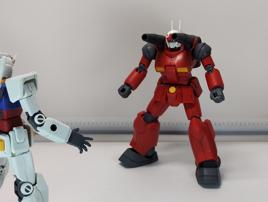 240mm低反動キャノン砲で攻撃