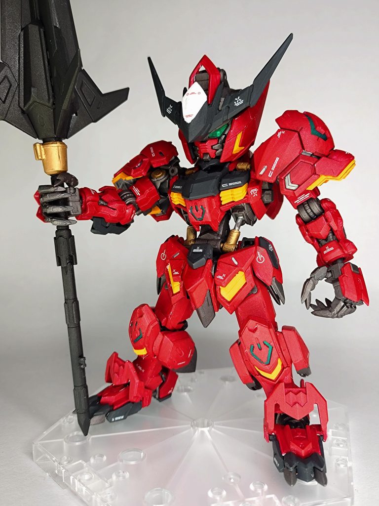 先輩ビルダーの作例と設定画を見ながら塗り分けてます。パーツ分割が多いため塗分自体はカンタンですが時間がかかる…