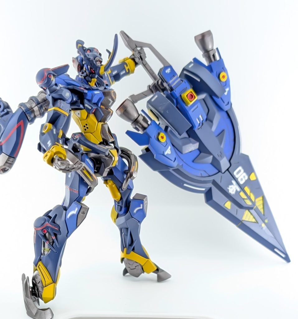 バックパックは大剣に変形します✨️脳内では自律してサイコミュで動くというトンデモ兵器です笑