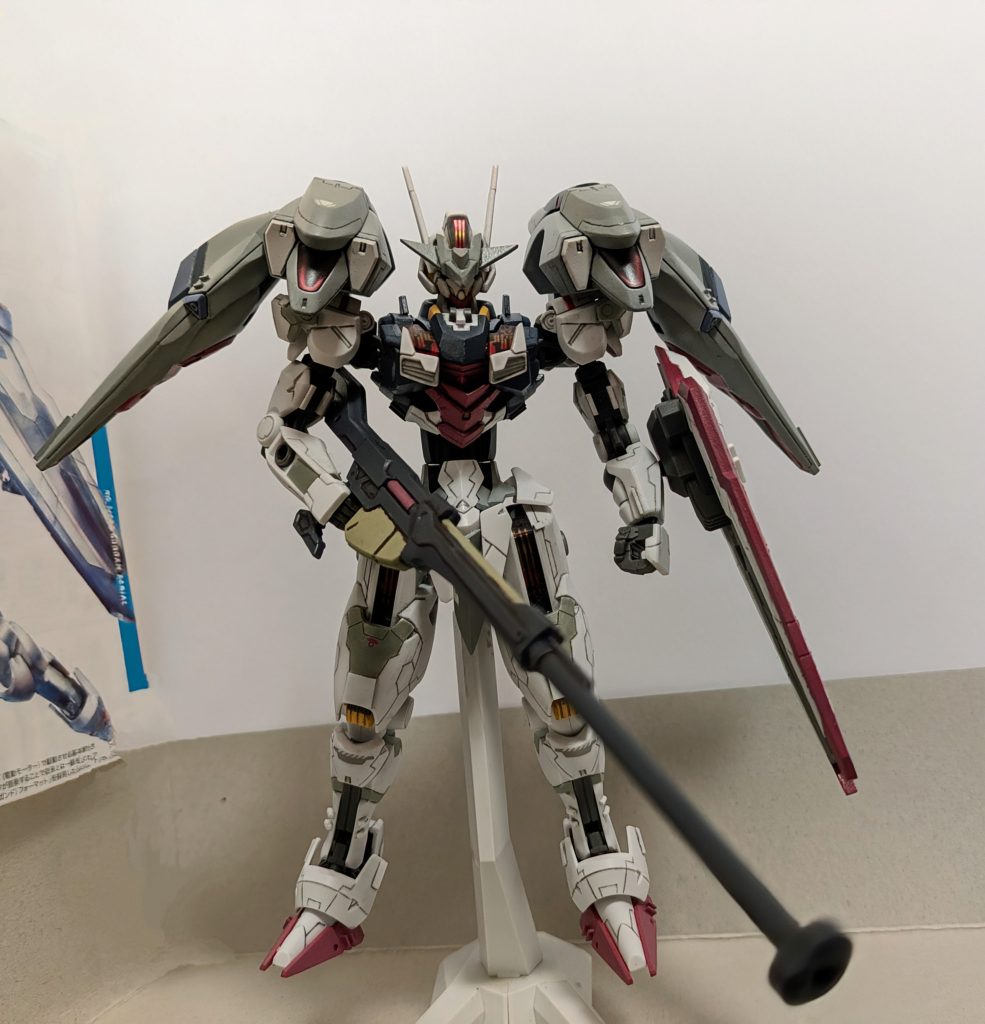 エアリアル本体はスタイルの良さとそれを際立たせるための独特のデザインの光る良い機体です。なので今回の改造においては長所を殺さないように配色などを調整し別機体であるという主張をしてみました。