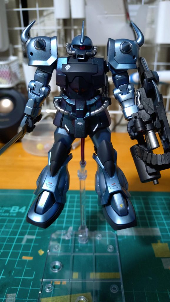 グフカスタム(メタリック)–2枚目/制作者：ヒガシ