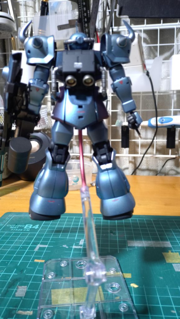 グフカスタム(メタリック)–4枚目/制作者：ヒガシ