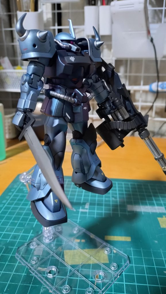 グフカスタム(メタリック)–5枚目/制作者：ヒガシ