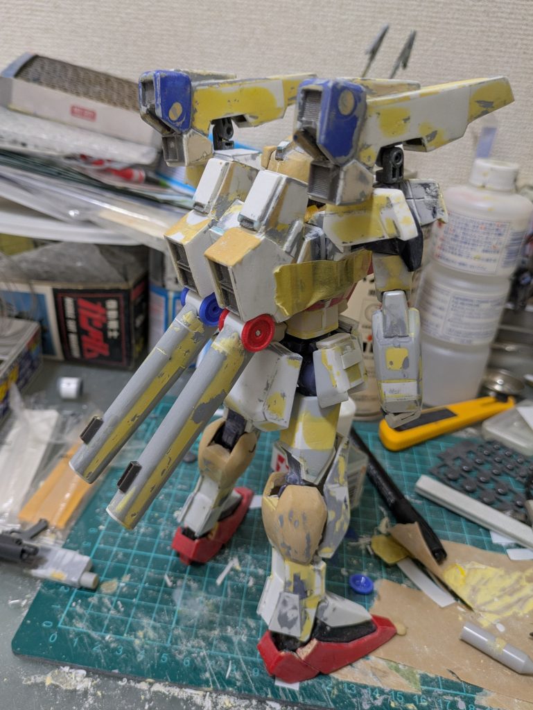 テールスタビレーターはウェーブさんの楕円パイプを加工、基部の円形パーツはミニ四駆のガイドプーリーを加工しておりますが思ったよりもいい感じになりました。