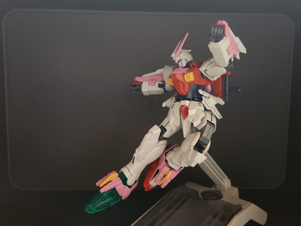 爆熱爆砕ブレイジングキック！