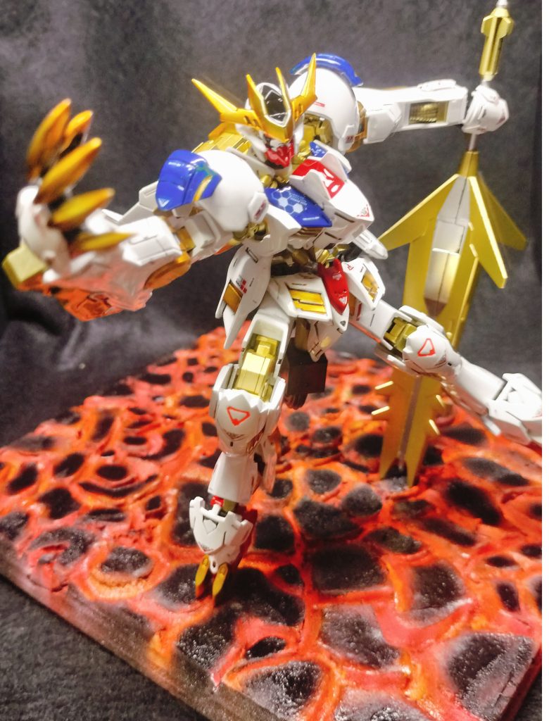 パッケージポーズ、溶岩ベースは自作です。