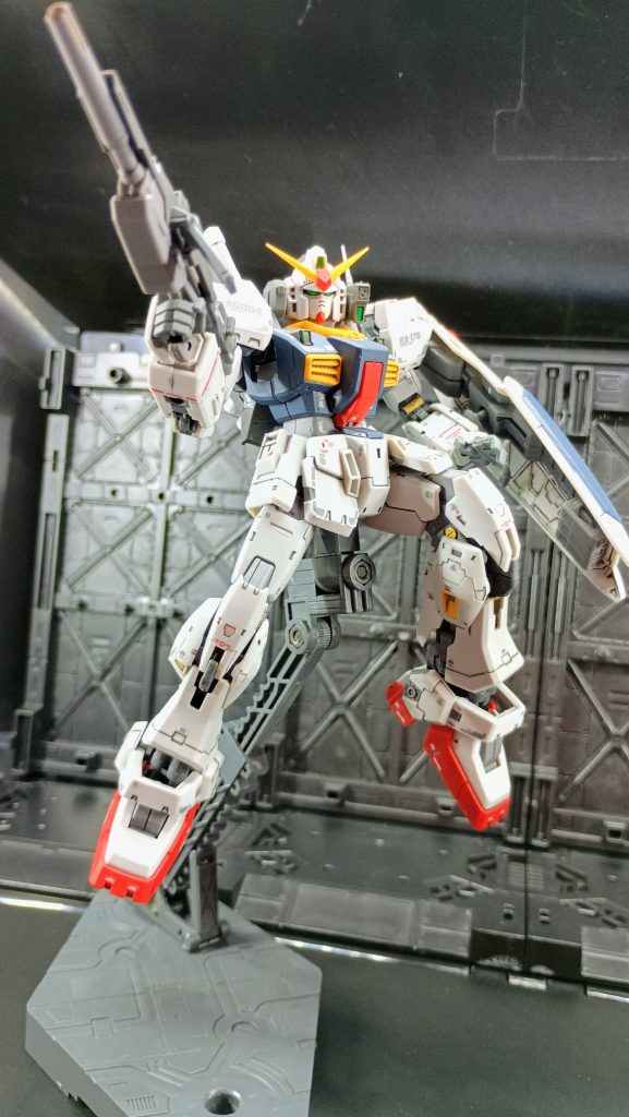 ですが！このキット、マスクパーツが余剰品でもう一個ついてるんですよね！