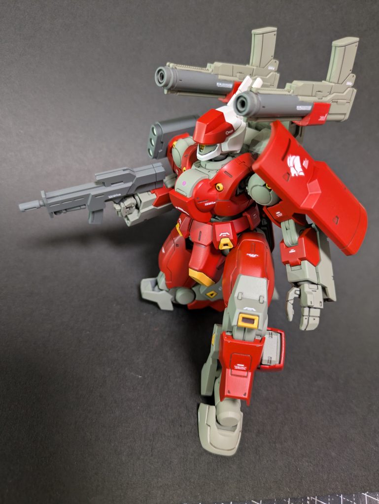 構えて射撃！キャノンはおそらく実弾！