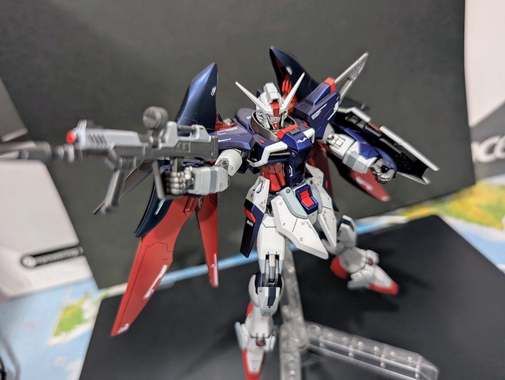 塗装後の可動で塗装が削れるのが難点だなと思ってたので干渉する関節の部位はマジスクで少し削りました今回マジスクを初導入しましたが凄い便利な道具!