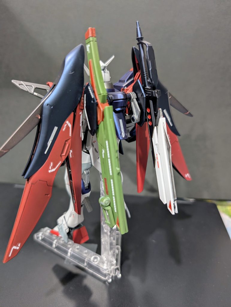 武器は頑張って今回はマスキングして塗り分けを、皆さんの作品を見ていて塗り分けしているのを見ていると凄いなぁといつも思います。