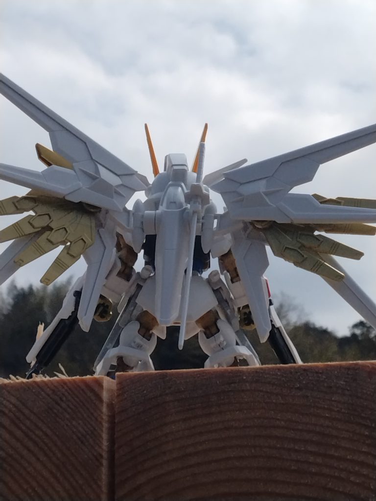 これとナイトストライクをミキシングしたら凄いのが出来そうです