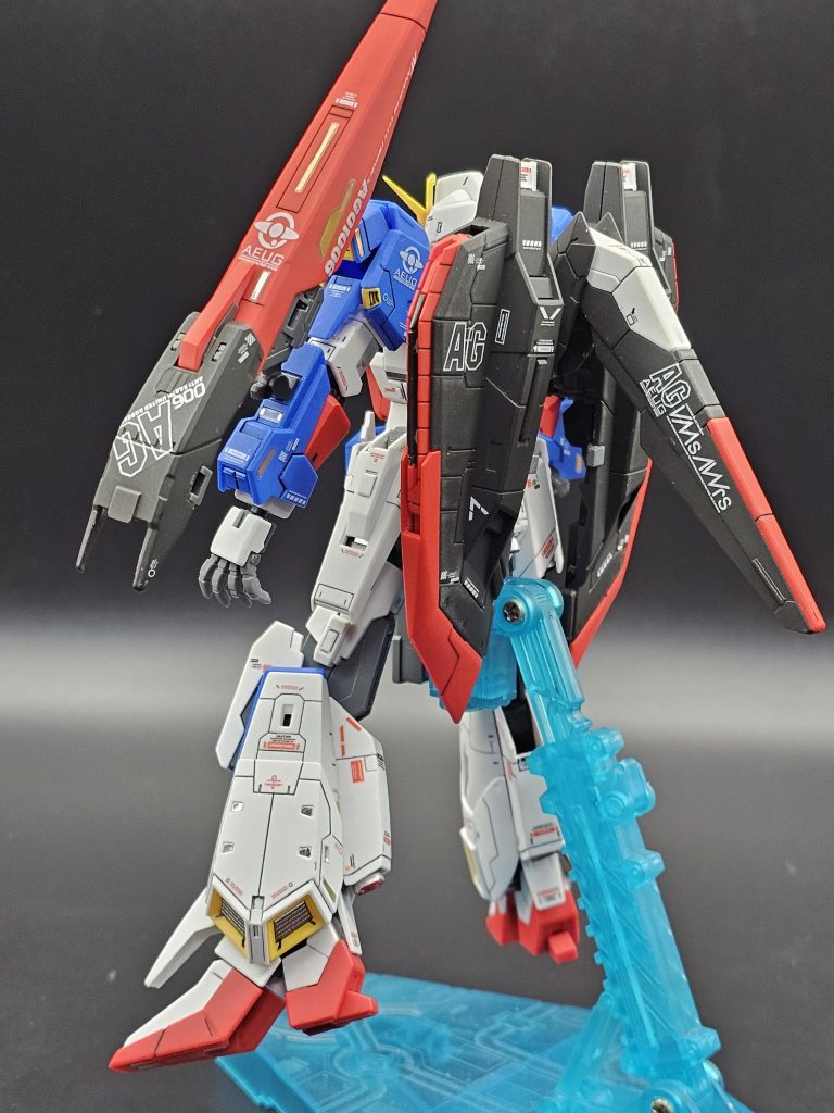 トップコートが少しかぶってたり、寄せ集めデカールが微妙だったりしますが、とりあえず完成です！